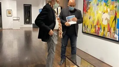 فاروق حسني يزور معرض خالد حافظ بجاليري بيكاسو ايست 