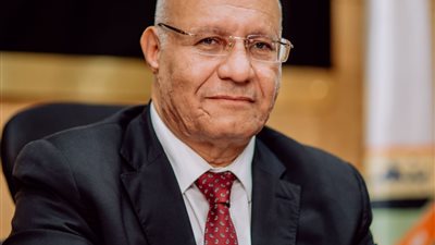 قرارات وزارية بتجديد تعيين 9 مديرين عموم بجامعة بنها