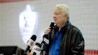 عاجل - مرتضي منصور عبر 