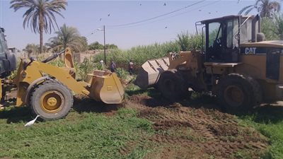 استرداد 103 أفدنة من أراضي الدولة المتعدى عليها بالزراعة في قنا