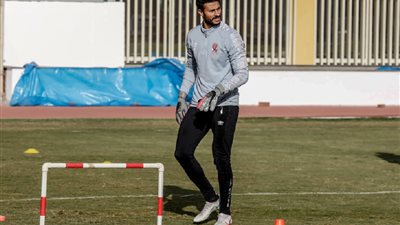 محمد الشناوي يقترب من المشاركة في تدريبات الأهلي الجماعية