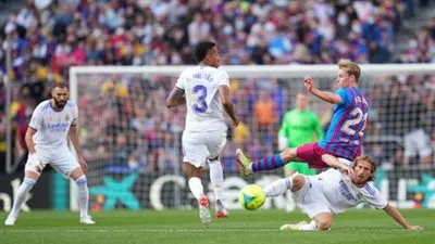 معاناة برشلونة أمام كبار الليجا لا تنتهي