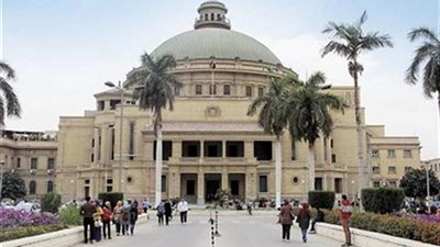 جامعة القاهرة: تحاليل PCR إلزامية على غير الراغبين في تلقى اللقاح