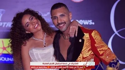 بعذ أزمة منعه من حضور ريد كاربت الجونة.. حسن أبو الروس مع زوجته من حفل الختام