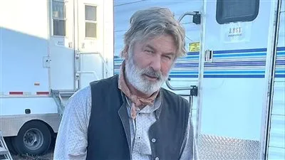 اتهامات القتل مطروحة في قضية أليك بالدوين