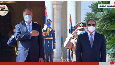 مراسم استقبال رسمية للرئيس الروماني بقصر الاتحادية (فيديو)