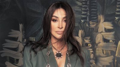 إليسا تشارك متابعيها بصورة عيد ميلادها