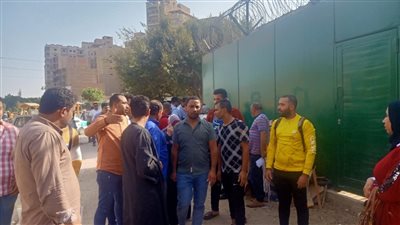 مجلس المدينة بالفيوم يسلم قطعة أرض لشباب الخريجين لعمل مشروعات صغيرة (صور) 