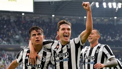 يوفنتوس يقترب من تجديد عقد الساحر