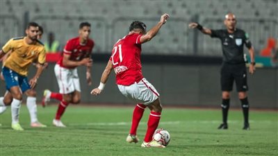 عاجل - الأهلي يضرب الإسماعيلي في الشوط الأول بثلاثية حمراء