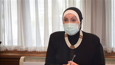 نيفين جامع تكشف تفاصيل حظر استيراد التوك توك وخطة الإحلال والتجديد