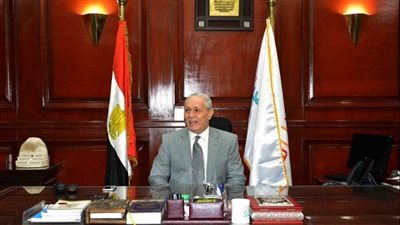 إحالة 81 موظفا للتحقيقات ولفت نظر 92 آخرين لعدم انضباطهم بالأقصر