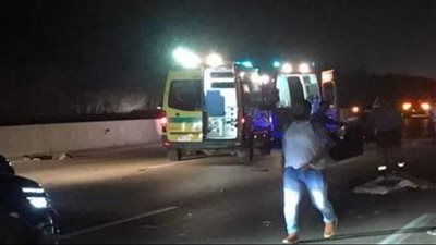 مصرع شخص وإصابة 12 آخرين في حادث مروع بالطريق الصحراوي