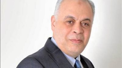 أشرف زكي يكشف تفاصيل إصابتة بفقدان في ذاكرة