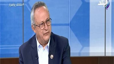 أستاذ علم اجتماع: زيادة الإقبال على الفتوى لا يدل على تدين المواطنين (فيديو)