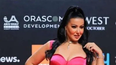 سمية الخشاب: 