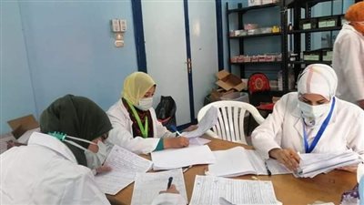 توقيع الكشف الطبي المجاني على 1713 مواطن بدمياط