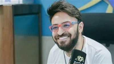 أحمد يونس يساند فادي إبراهيم بعد وفاة والده 