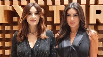 ياسمين صبري ومونيكا بيلوتشي يشعلان السوشيال ميديا
