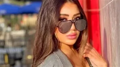 بإطلالة شقية.. سارة سلامة تغازل جمهورها ومحبيها