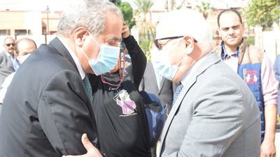 وزيرا التموين والتعاون الدولي يصلان إلى بورسعيد