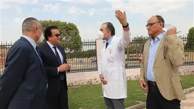 وزير التعليم العالي يتفقد أعمال تطوير وإنشاءات مستشفى الثدي 