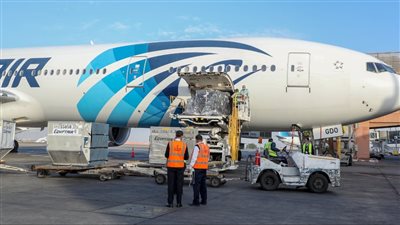 بعد استقبال أول شحنة من 