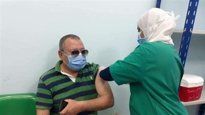 مستشار الرئيس يكشف عدد المواطنين الذين حصلوا على لقاح كورونا (فيديو)