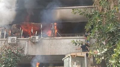 الحماية المدنية تجري عمليات تبريد لعقار وزير سابق بالمنيل 