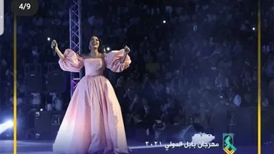 رحمة رياض بكت بحرقة على مسرح مهرجان بابل.. ما القصة؟