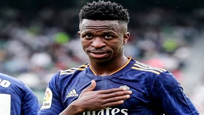 فينسيوس يعلق على خسارة الريال المثيرة ضد السيتي