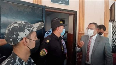 وكيل صحة السويس يتفقد أعمال التطعيم بلقاحات فيروس كورونا 