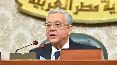 رفع الجلسة العامة للبرلمان بعد الموافقة على 10 مشروعات قوانين