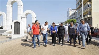 محافظ دمياط تتفقد منطقة النصب التذكارى لمتابعة إنشاء محور مرورى بديل