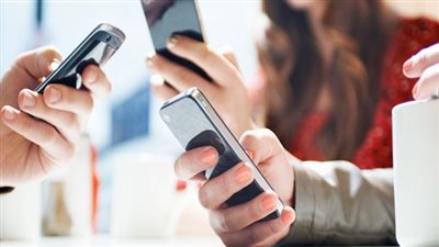 تفاصيل فرض غرامة 25 مليون جنيه على شركات المحمول (فيديو)