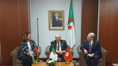 بيان جزائري تونسي ليبي يؤكد على ضرورة سحب المرتزقة وإجراء الانتخابات في موعدها