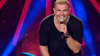 عمرو دياب في كواليس حفل إكسبو دبي: مصر الأهم بالنسبة لي دائمًا.. وألبومي في ديسمبر