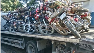  رفع 41 سيارة ودراجة نارية متهالكة من خلال حملة مرورية مكثفة 