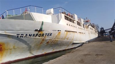 تفريغ 5300 رأس ماشية حية و3500 طن رخام بموانئ بورسعيد