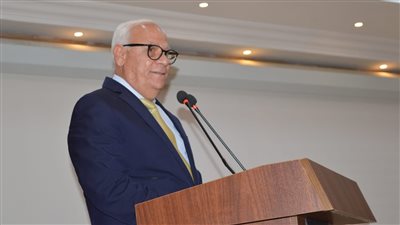 محافظ بورسعيد يلتقي وفدا من الطلاب الدنماركيبن و