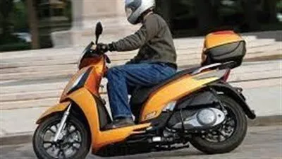 برلماني عن تقليل سن التراخيص: 