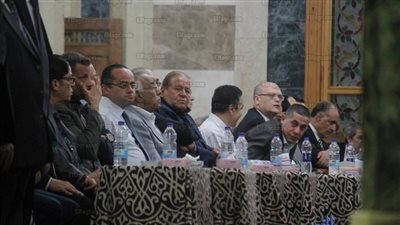 30 صورة ترصد عزاء رئيس الوزراء الأسبق بمسجد عمر مكرم بحضور وزراء وشخصيات عامة