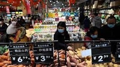 طبيب صيني يكشف تفاصيل مطالبة بلاده السكان بتخزين الطعام (فيديو) 