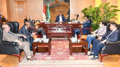 محافظ الفيوم يتابع رفع كفاءة مشروع تعبئة وتوزيع الغاز بكوم أوشيم