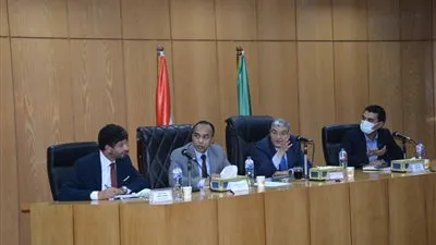  محافظ المنيا يتابع الموقف التنفيذي لمشروعات 