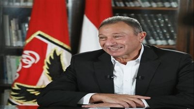 الخطيب يغيب عن قمة الأهلي والزمالك