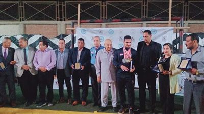 ناصر بنى سويف يكرم المتميزين رياضيا وكرويا 