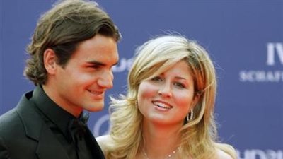 للمرة الأولى - زوجة الأسطورة تتحدث: لا أخفي شعوري بالحسرة تجاه البطولات التي أهدرها فيدرر.. واعتزاله يتوقف على عدة أشياء