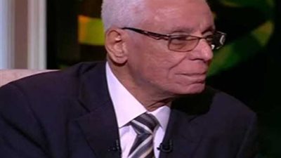  حسام موافي يُحذر من تربية الحمام لهذا السبب (فيديو)