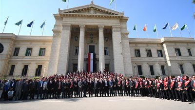 الخشت يستعرض مراحل تطور الحركة الطلابية بمصر ودورها الوطني عبر التاريخ